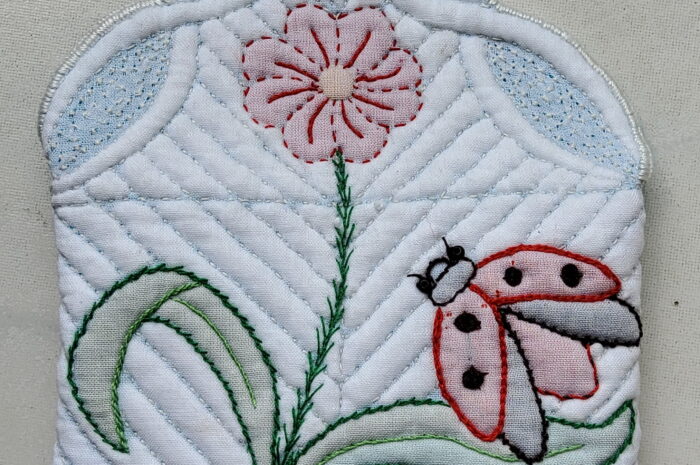 Montage de la pochette en boutis